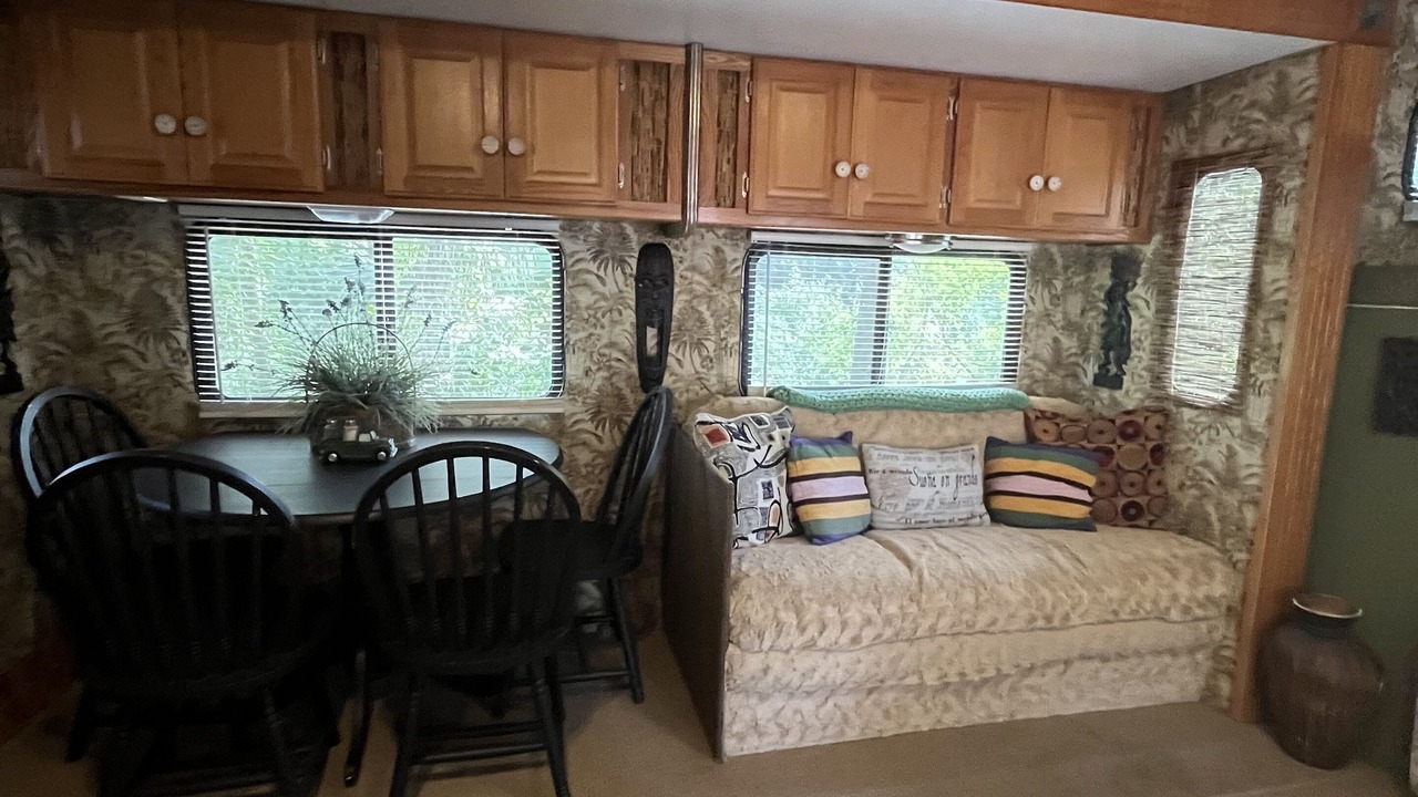 Photo of Livingroom in Ridge Manor