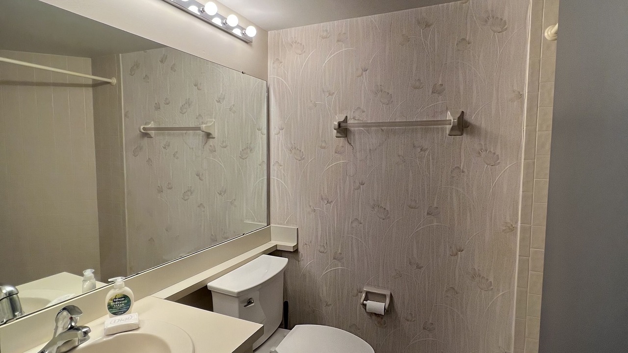 Photo of Bathroom in Ventura