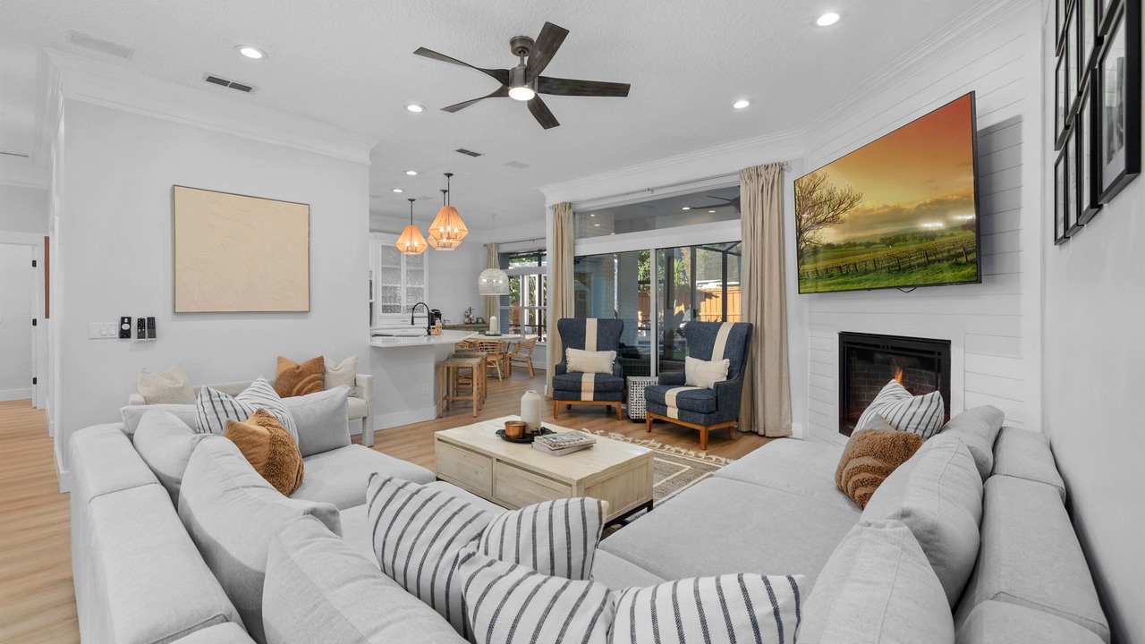 Photo of Livingroom in Jacksonville Beach