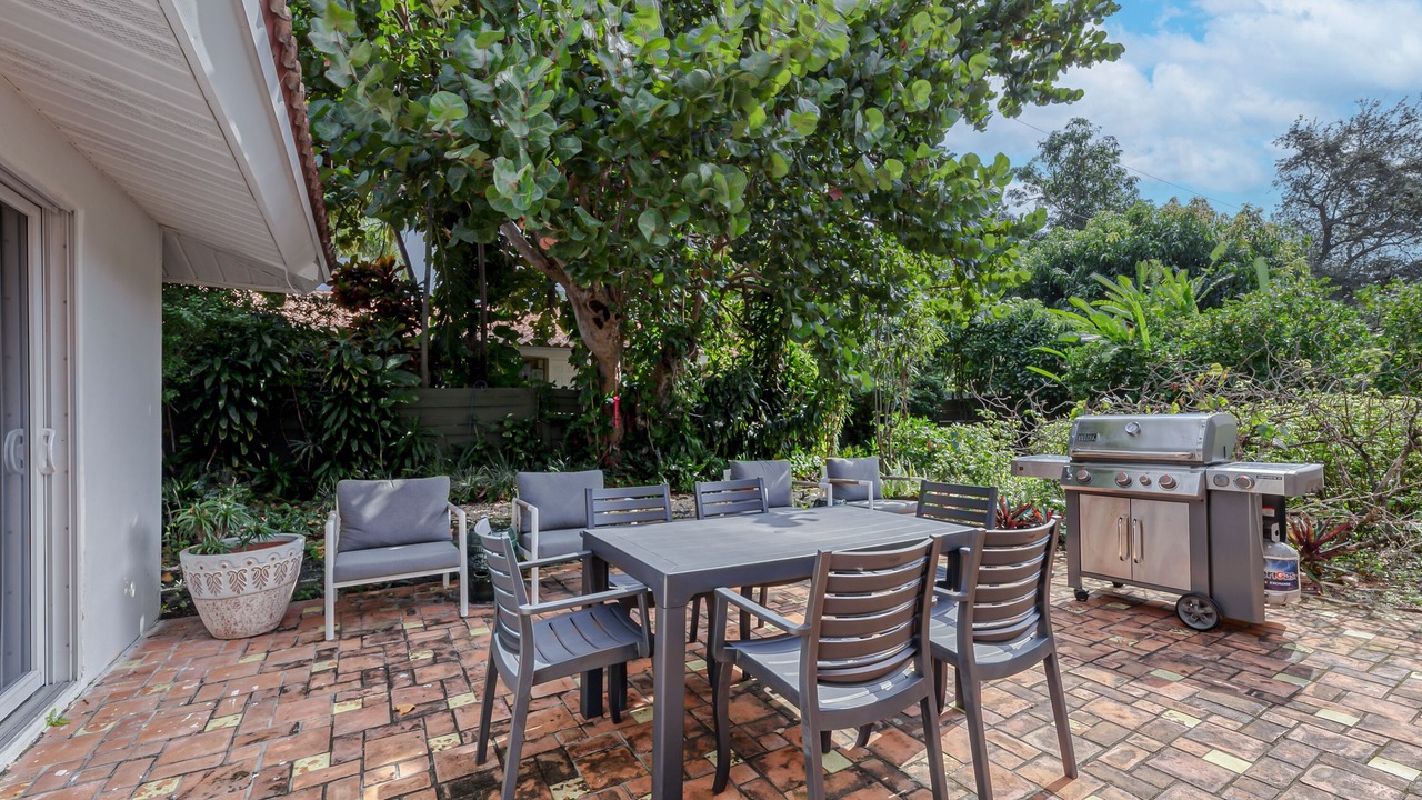 Photo of Outdoor in Dolphin Isles