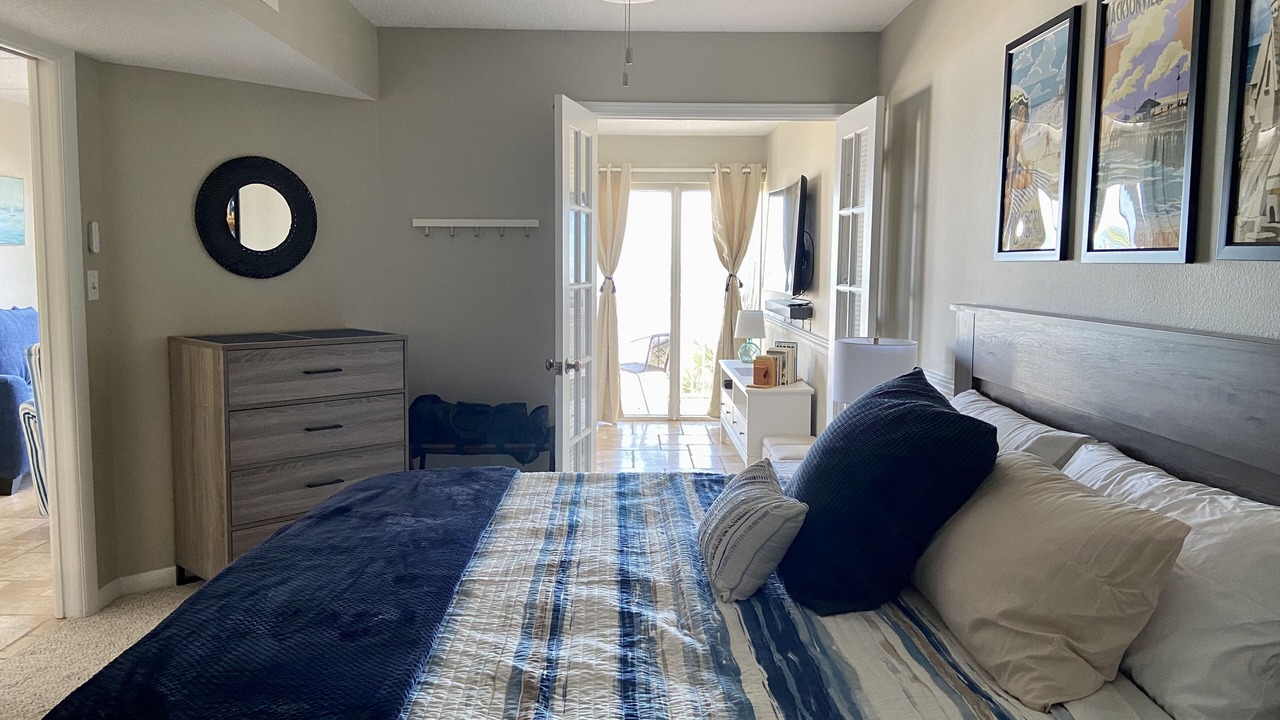Photo of Bedroom in Jacksonville Beach