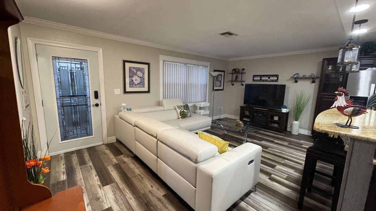 Photo of Livingroom in Map Of Hudson