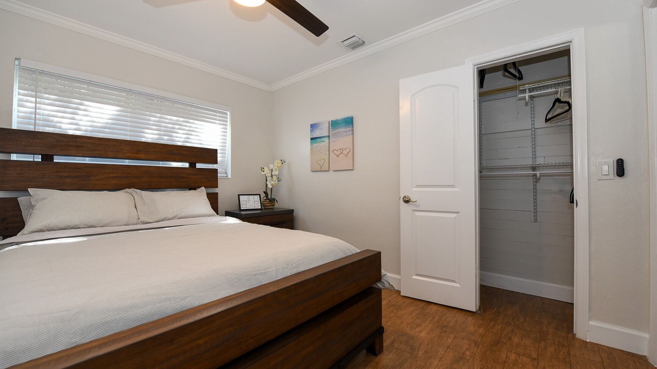 Photo of Bedroom in North Andrews Gardens