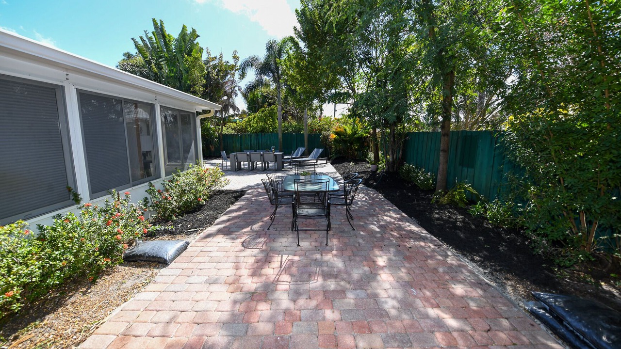 Photo of Outdoor in North Andrews Gardens