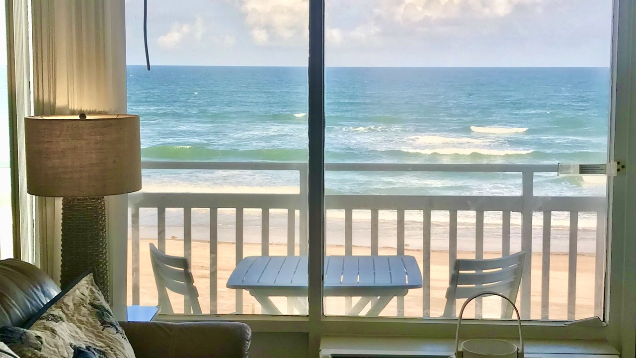 Photo of Livingroom in Ormond Beach