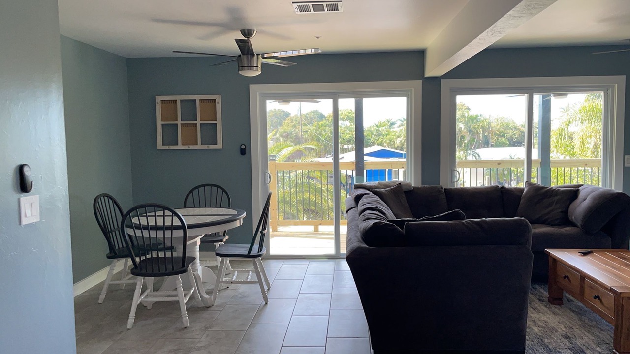 Photo of Livingroom in Bokeelia