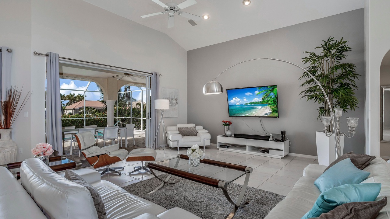Photo of Livingroom in Pelican