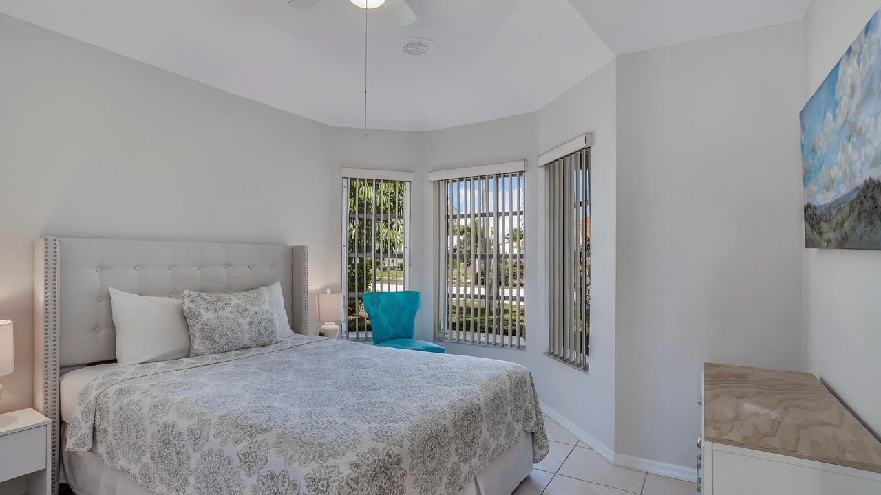 Photo of Bedroom in Pelican