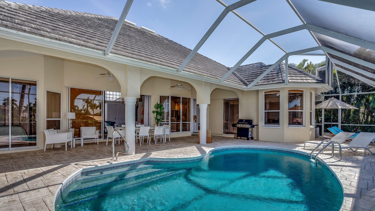 Photo of Outdoor in Pelican