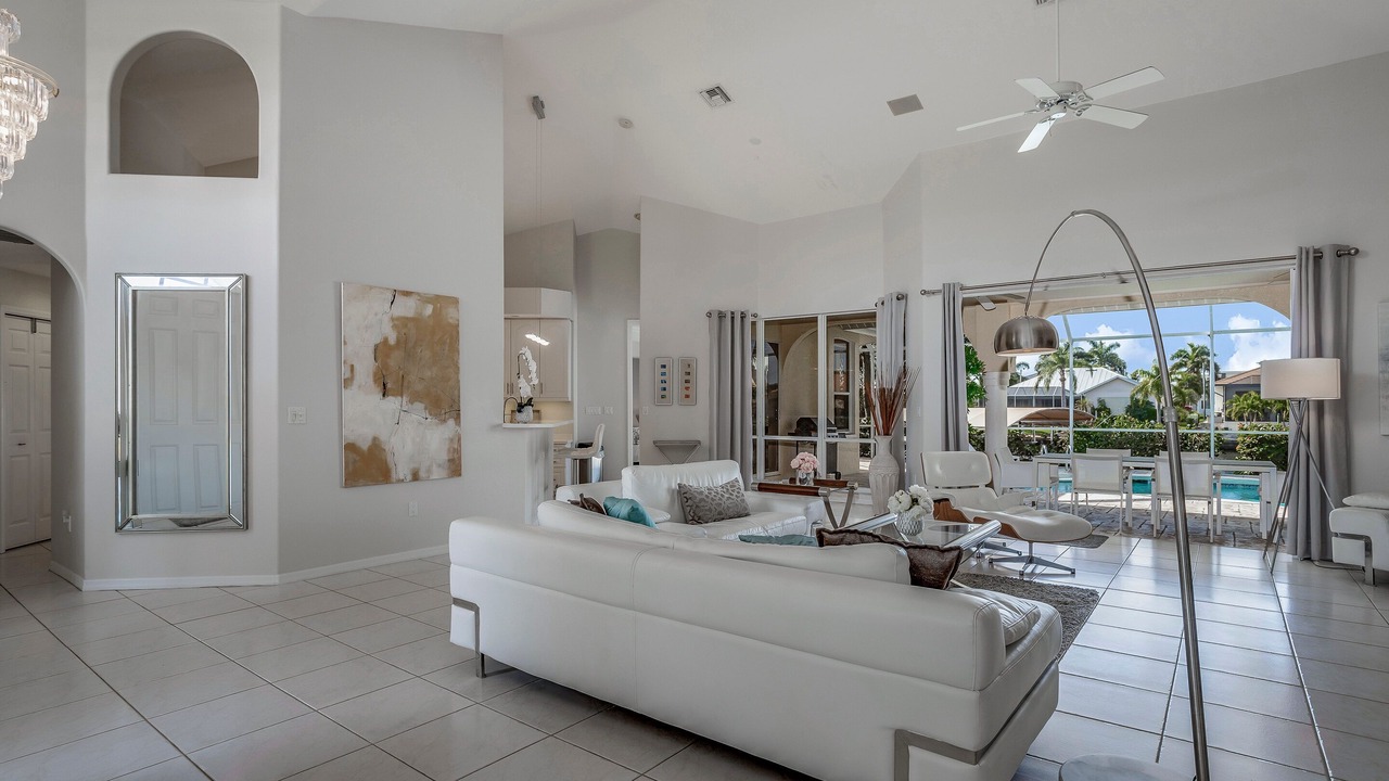 Photo of Livingroom in Pelican