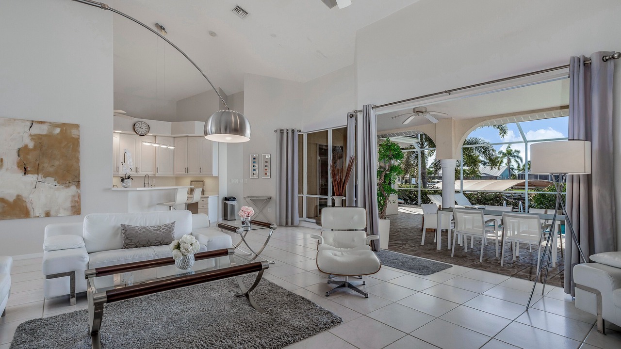 Photo of Livingroom in Pelican