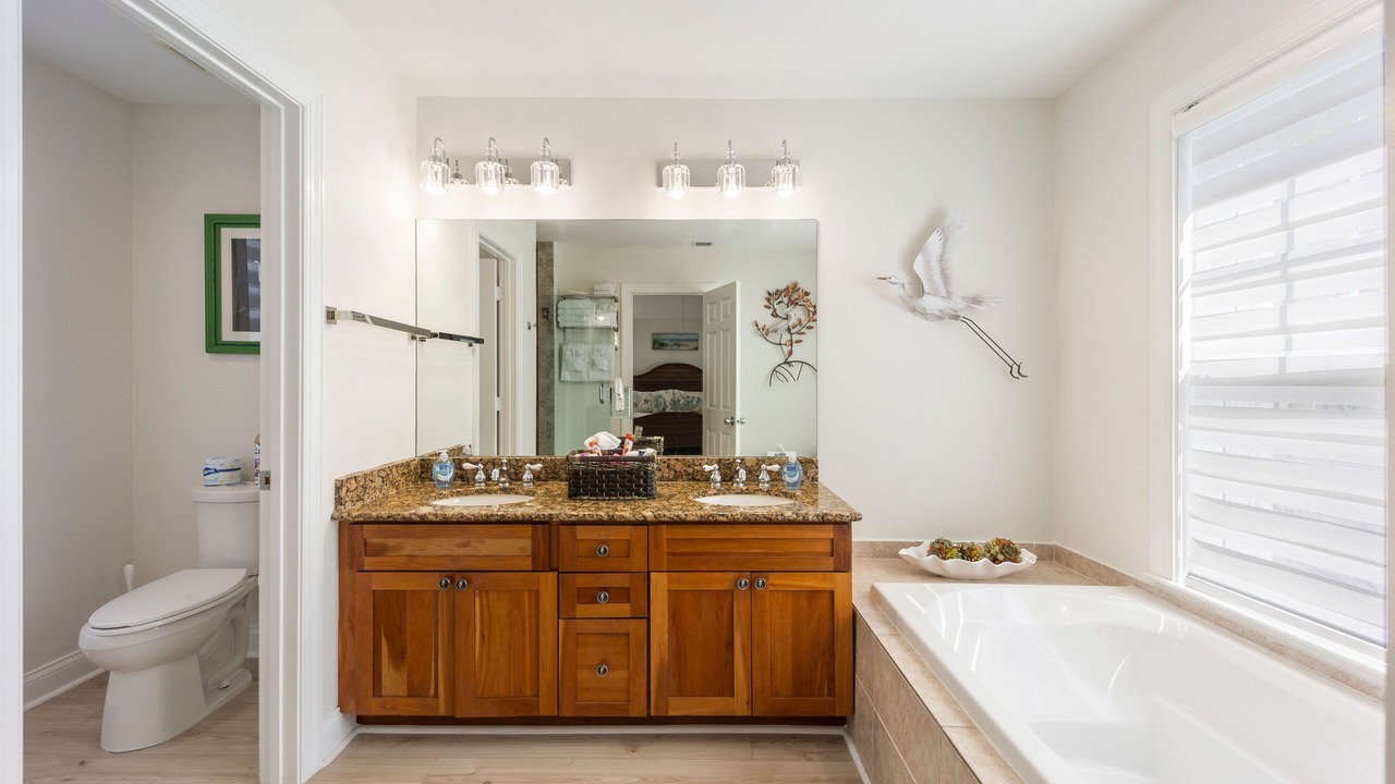Photo of Bathroom in Marathon