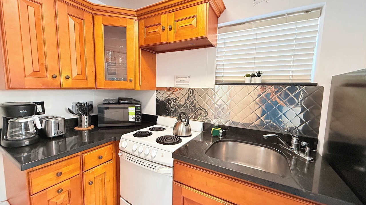 Photo of Kitchen in Hollywood South Central Beach