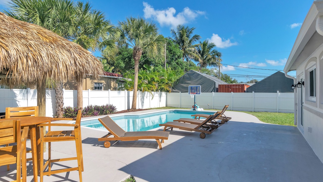 Photo of Outdoor in Melaleuca Gardens