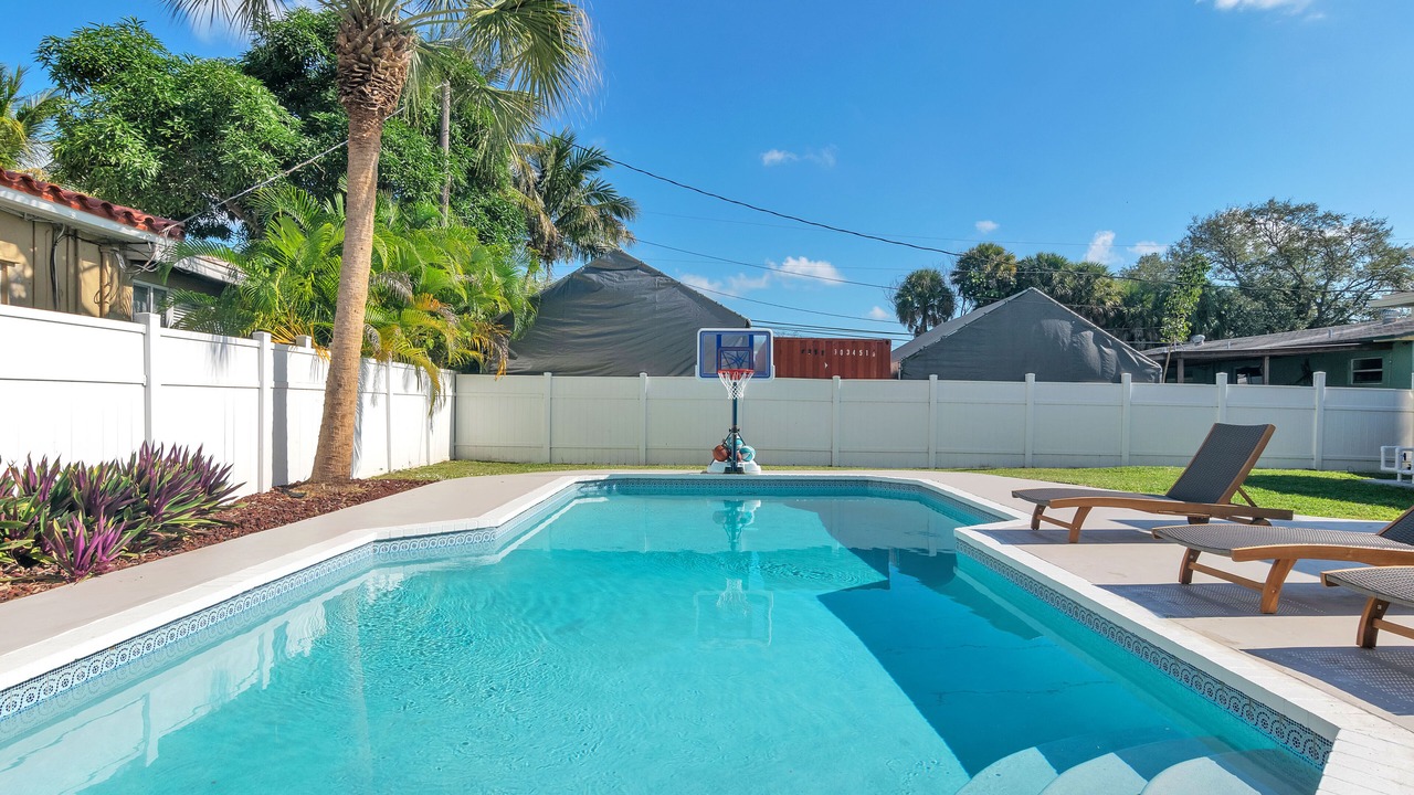 Photo of Outdoor in Melaleuca Gardens