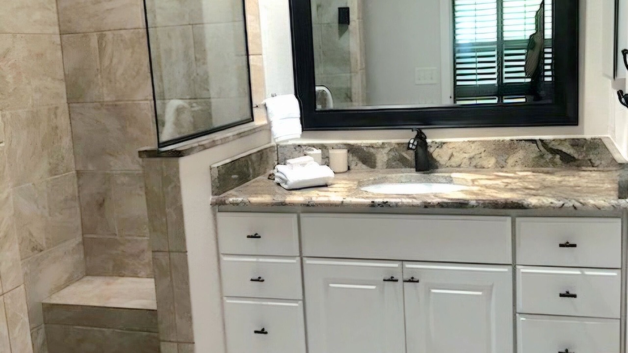 Photo of Bathroom in Calumet Grove