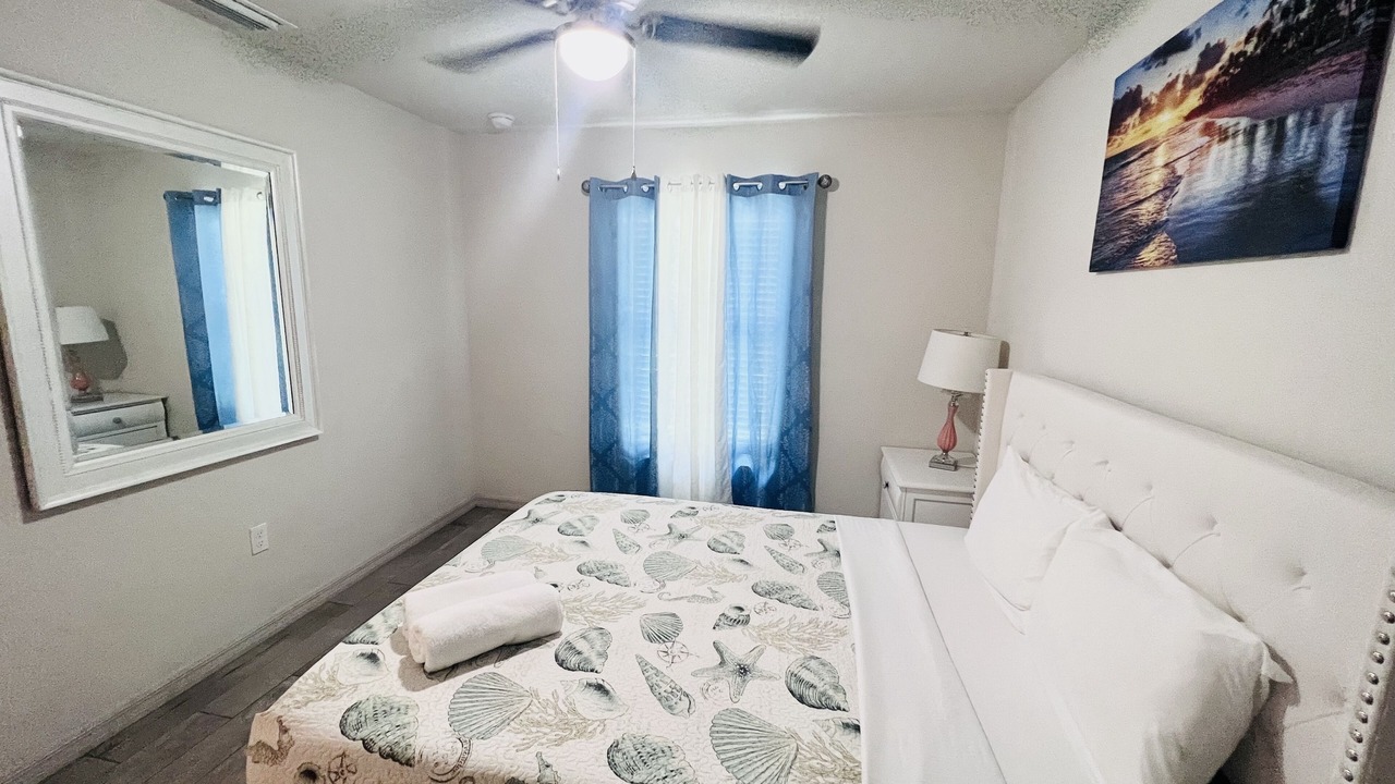 Photo of Bedroom in Lochmoor Waterway Estates