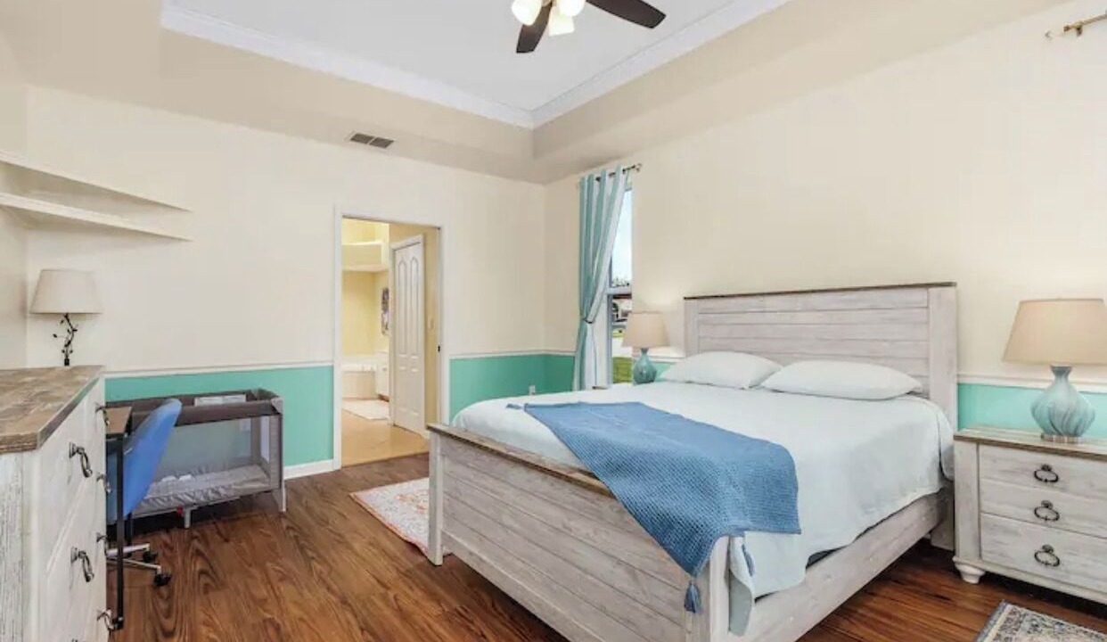 Photo of Bedroom in San Carlos Park