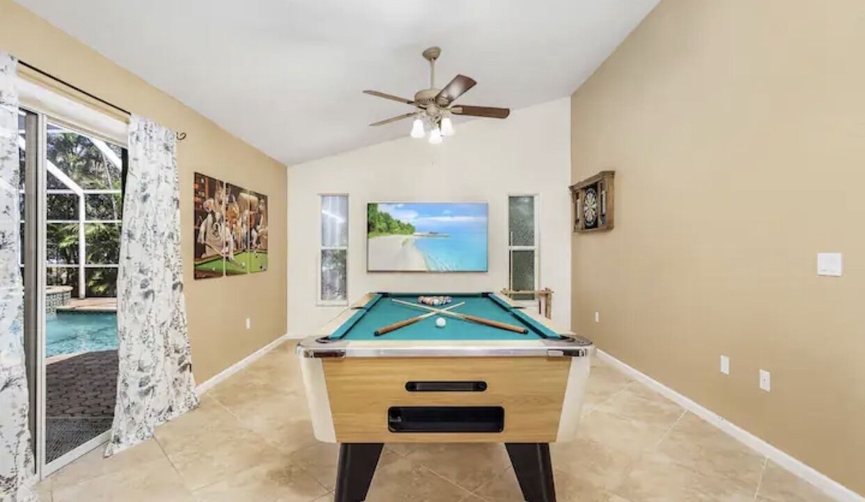Photo of Bedroom in San Carlos Park