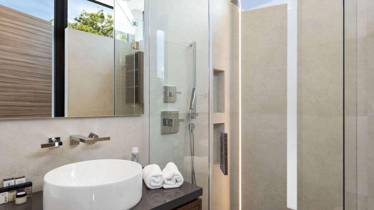 Photo of Bathroom in Coral Ridge
