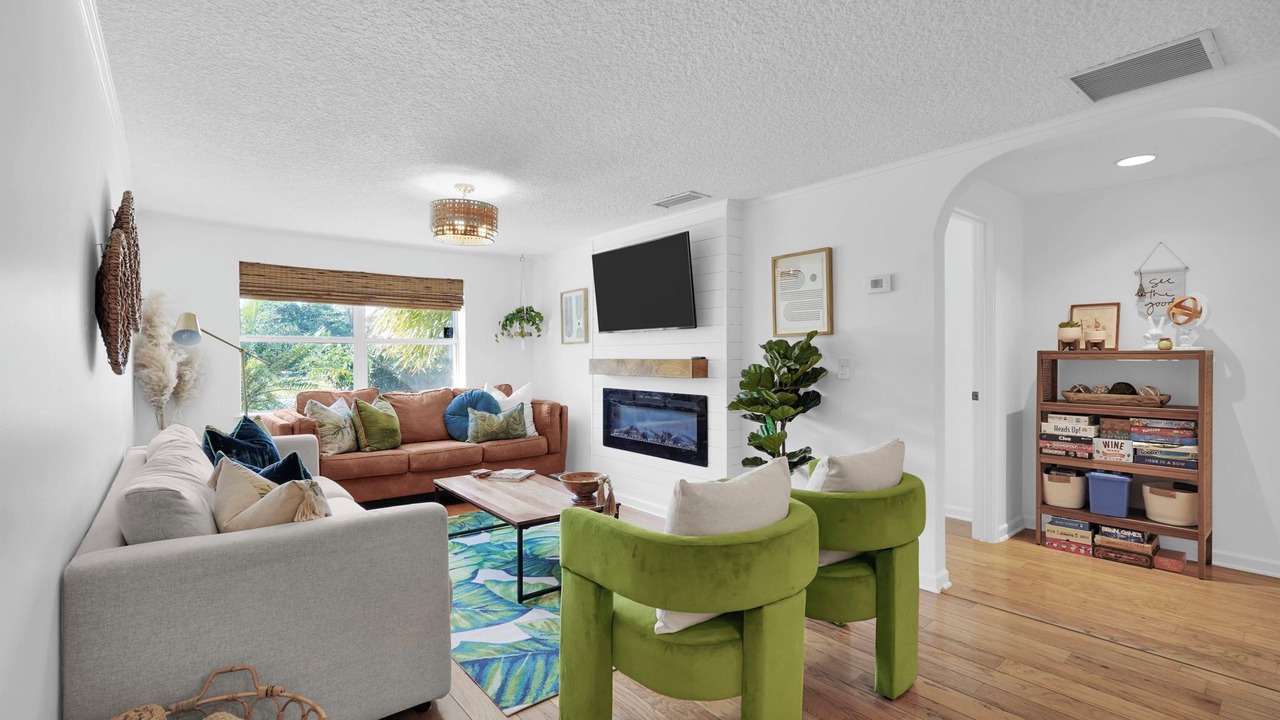 Photo of Livingroom in Jacksonville Beach