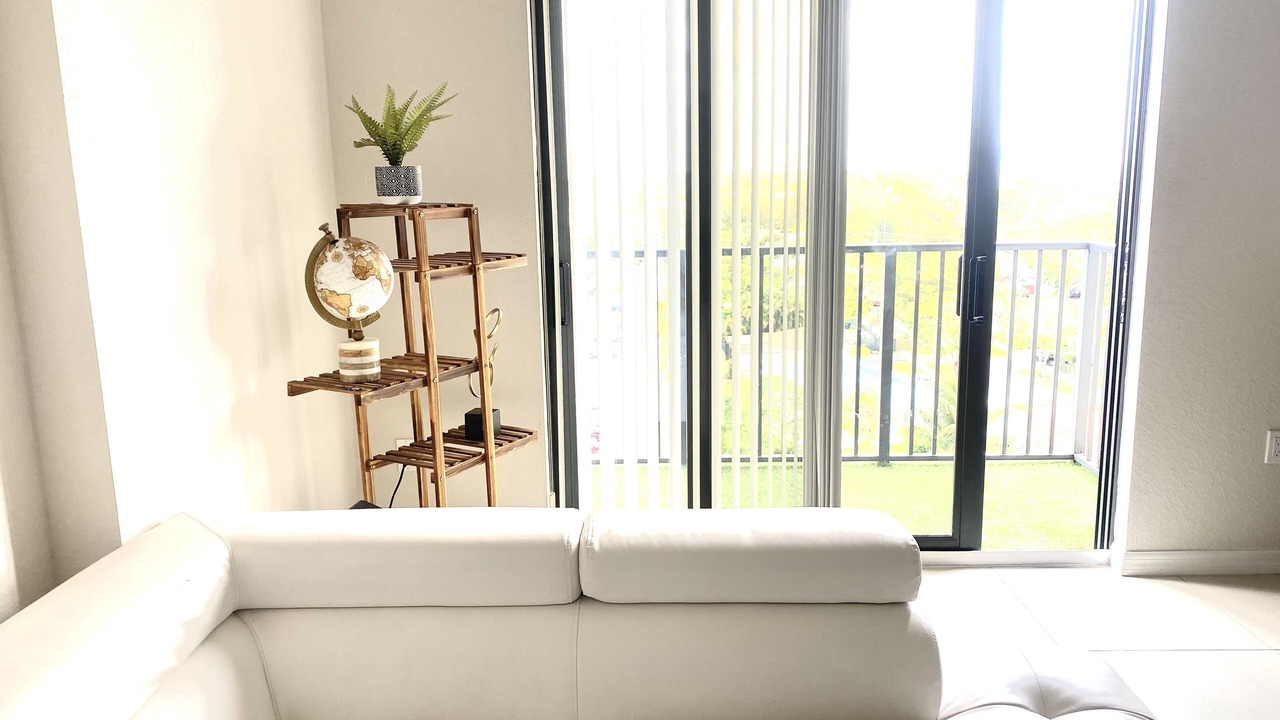 Photo of Livingroom in Coral Terrace
