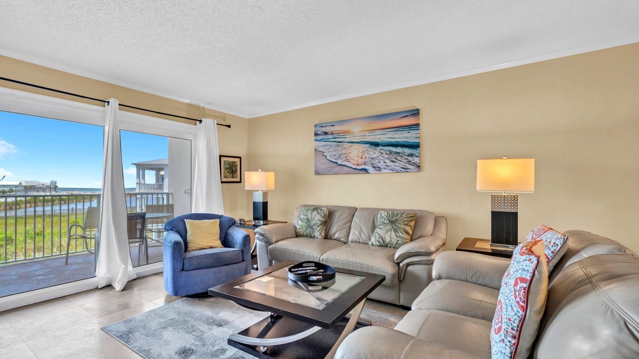 Photo of Livingroom in North West Florida