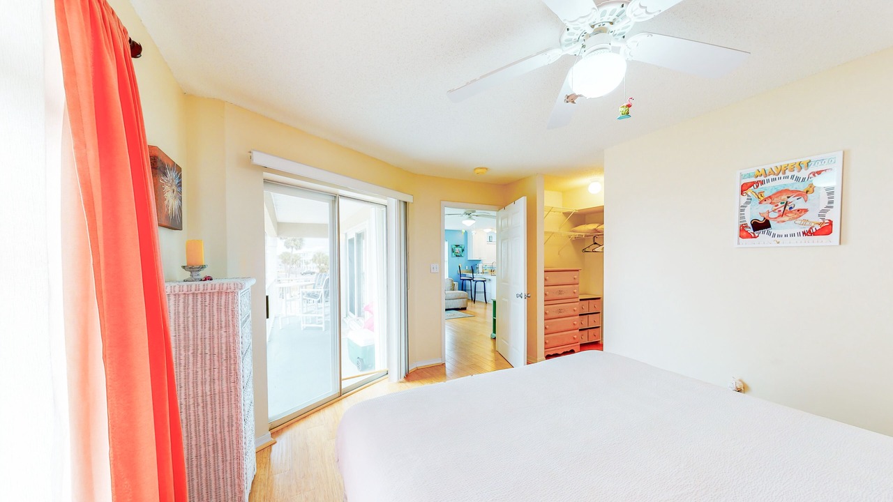 Photo of Bedroom in Navarre Beach