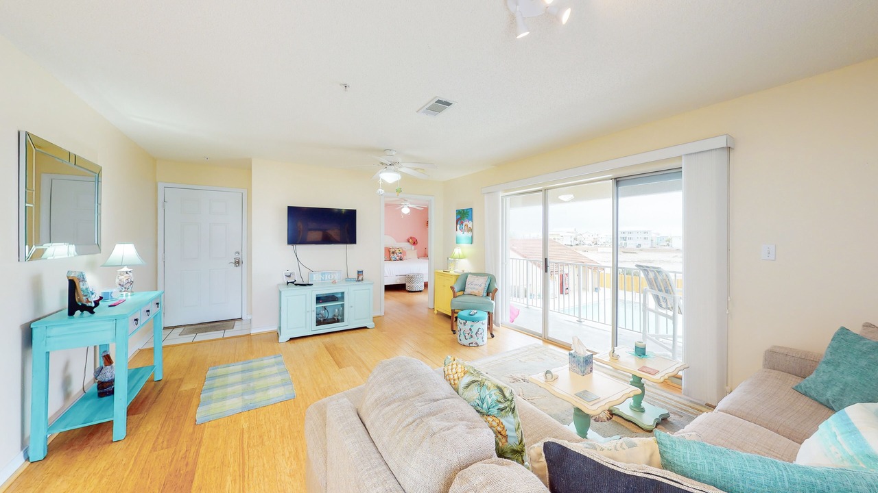 Photo of Livingroom in Navarre Beach