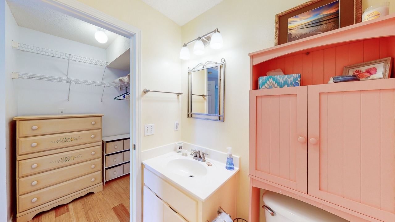 Photo of Bathroom in Navarre Beach