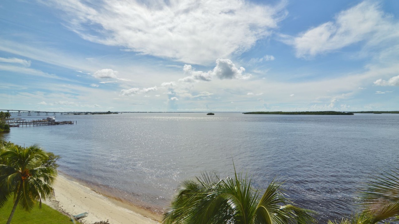 Photo of Patio Balcony in Punta Rassa