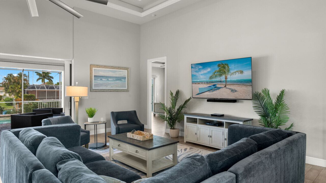 Photo of Bedroom in Yacht Club