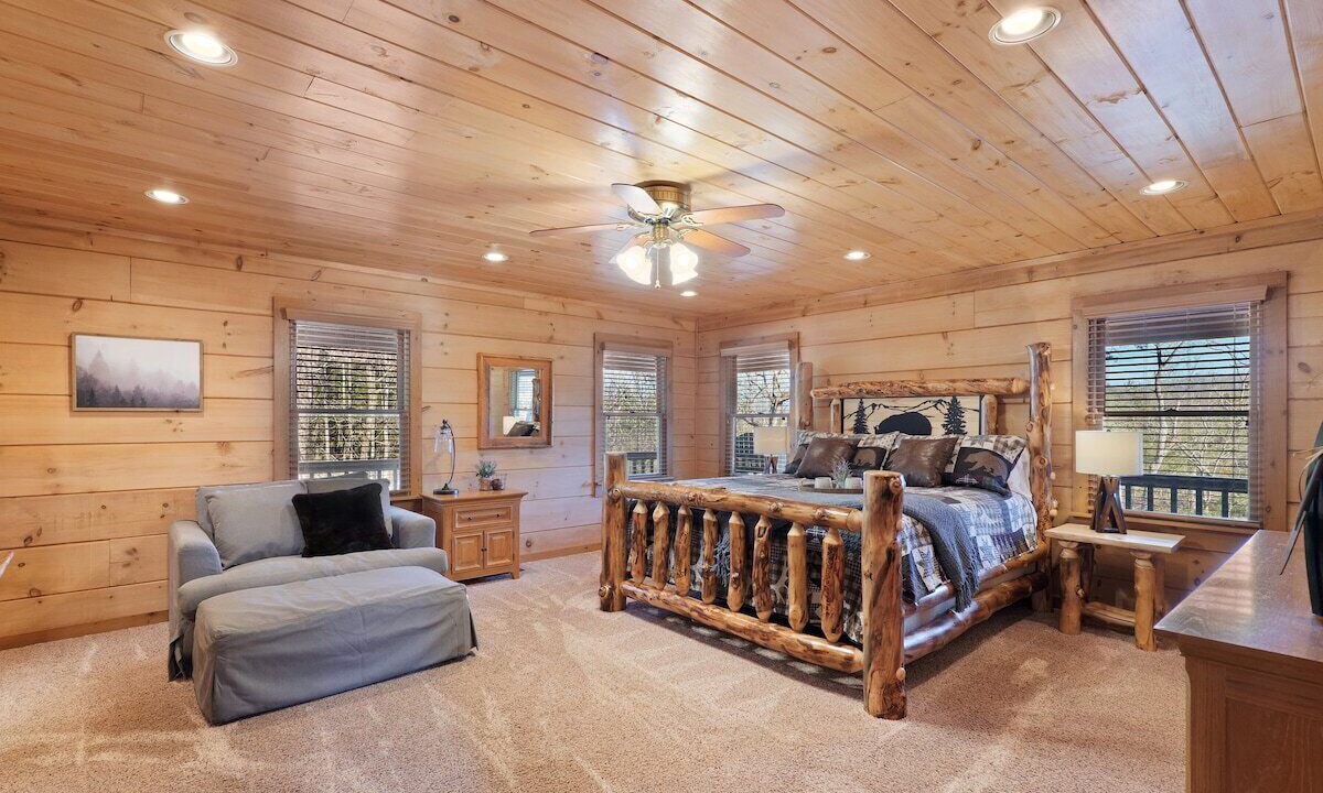 Photo of Bedroom in Cherry Log