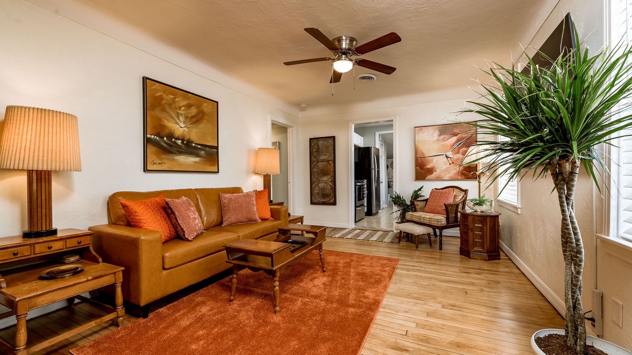 Photo of Livingroom in Kingston