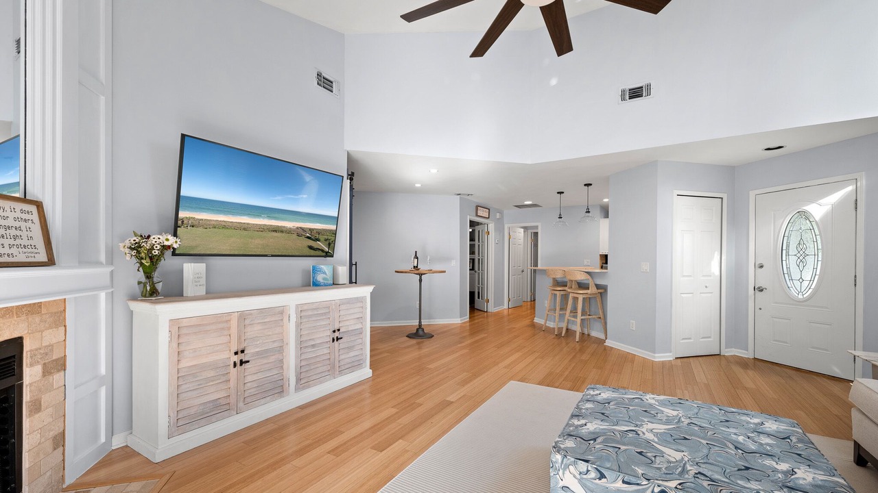 Photo of Bedroom in Palm Valley