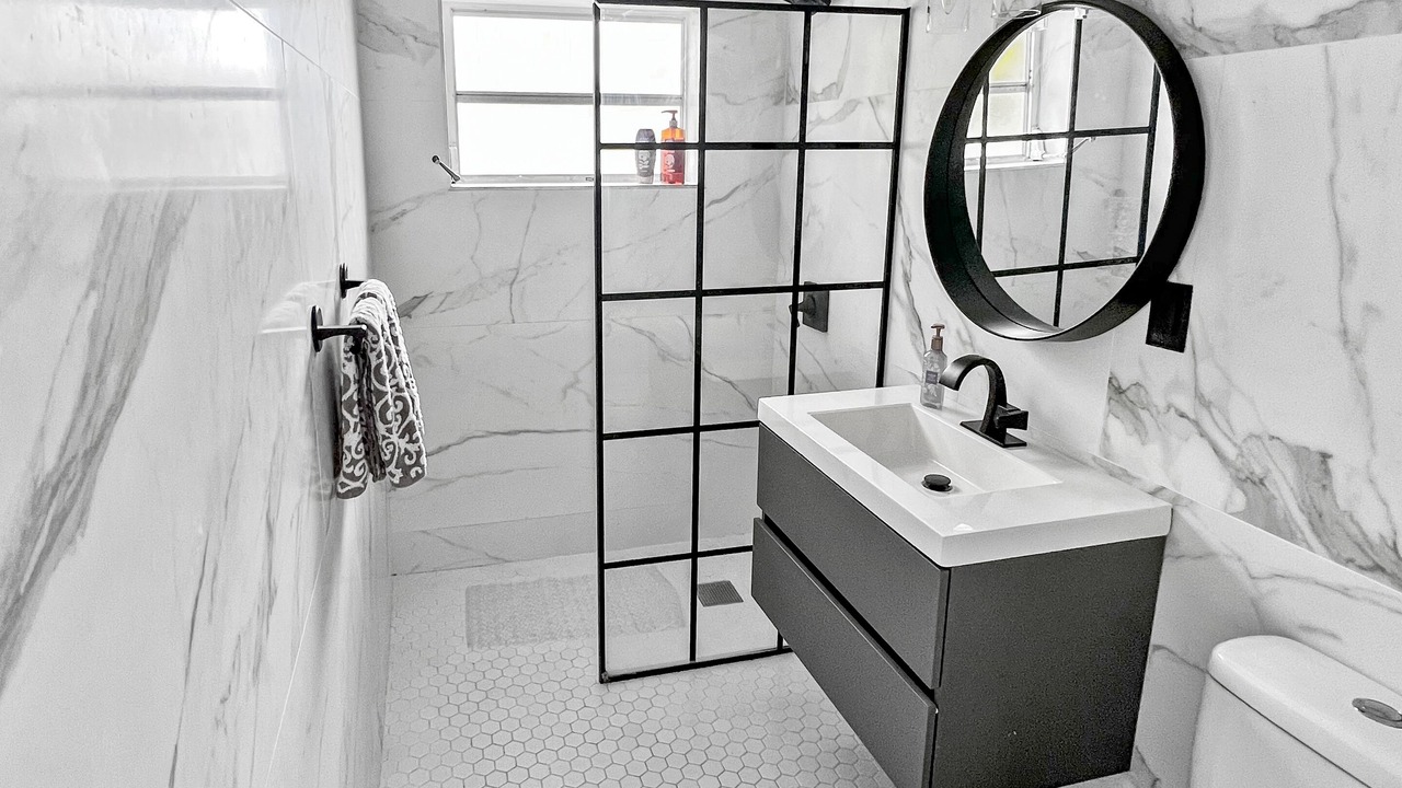 Photo of Bathroom in Harbor Village