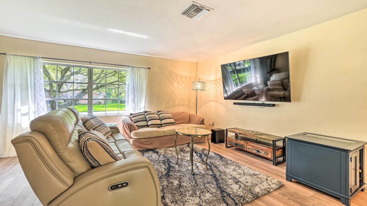 Photo of Livingroom in Clearwater