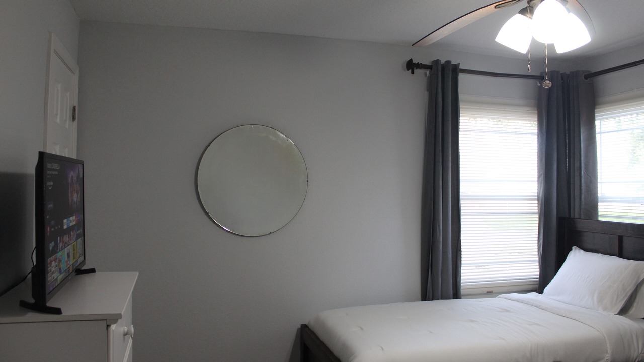 Photo of Bedroom in Murray Hill