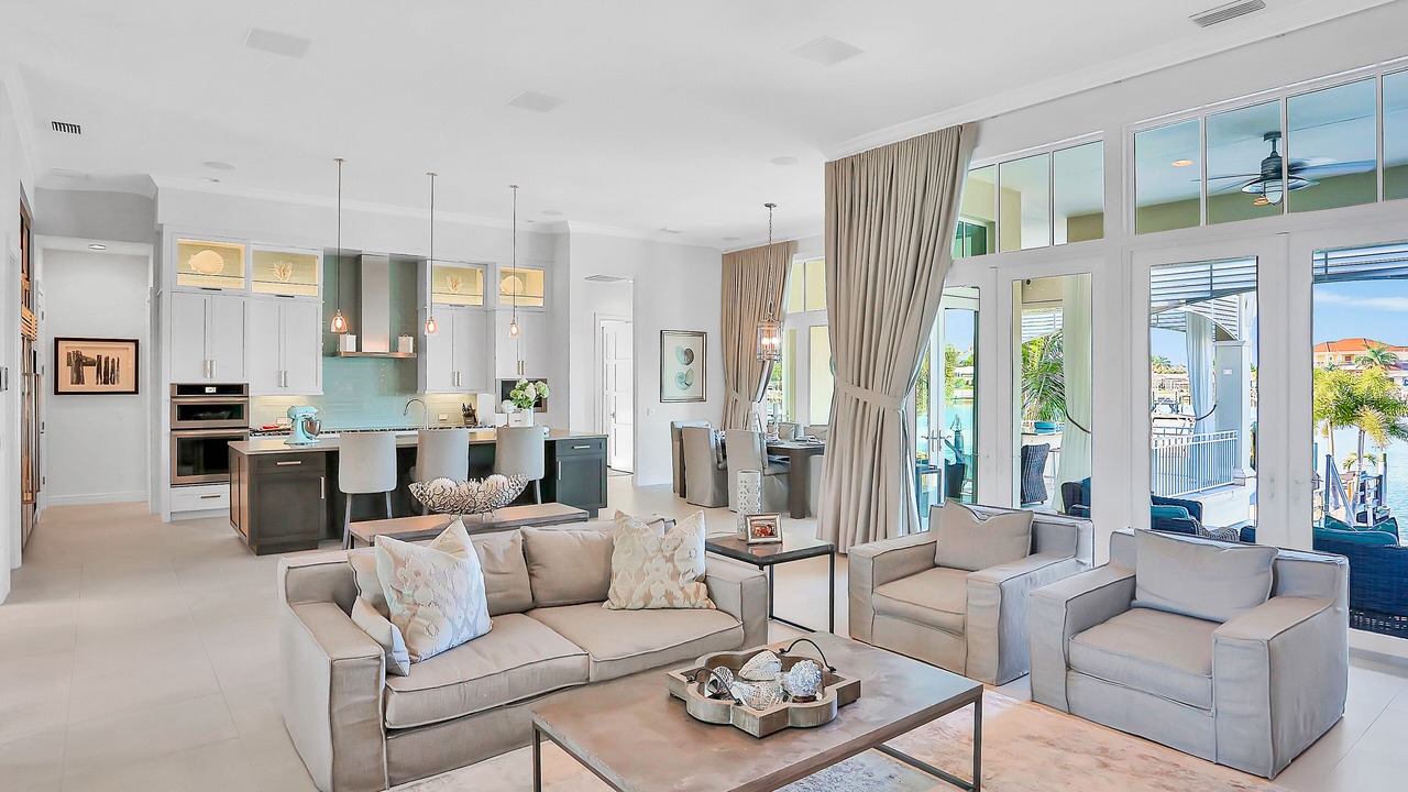 Photo of Livingroom in Island Estate