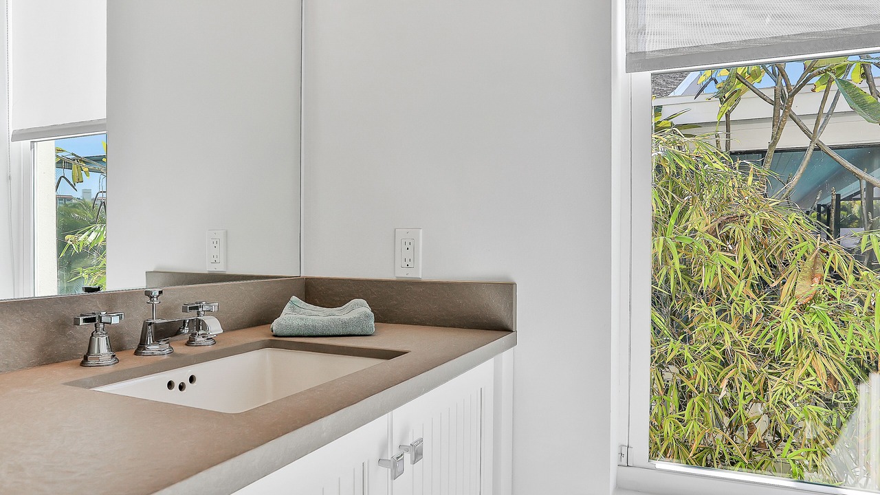 Photo of Bathroom in Island Estate