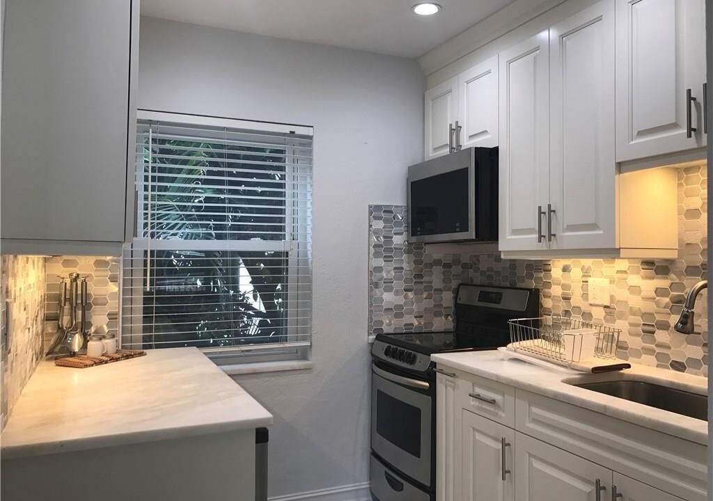 Photo of Kitchen in Vanderbilt Beach