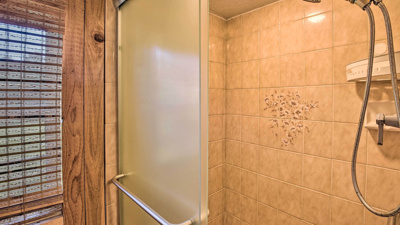 Photo of Bathroom in Crescent City