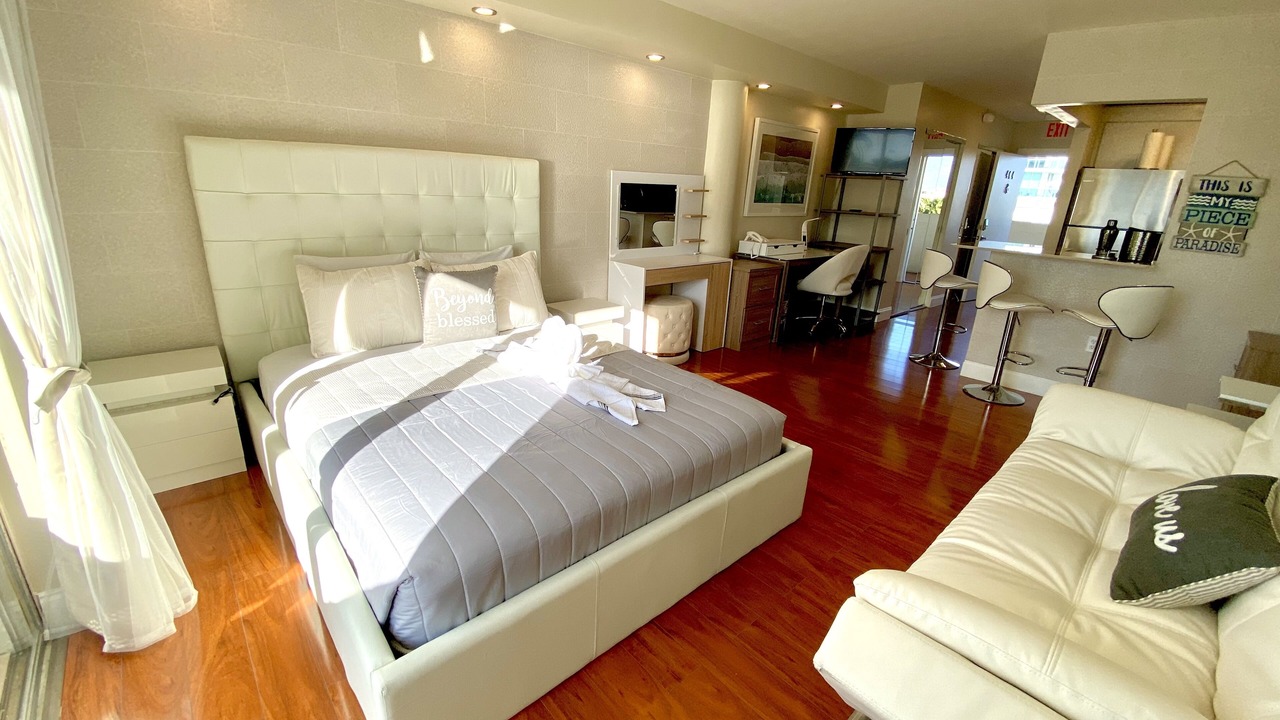 Photo of Bedroom in North Bay Village