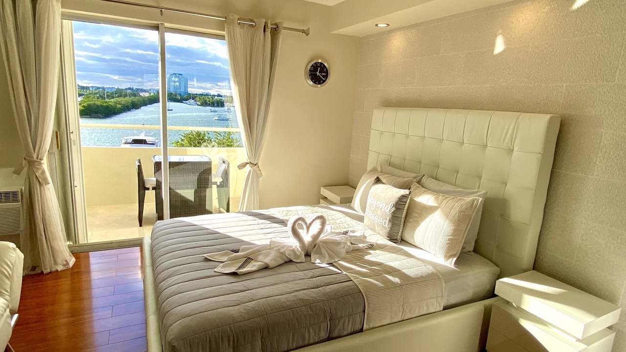 Photo of Bedroom in North Bay Village
