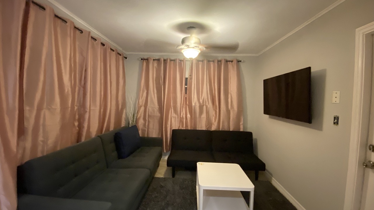 Photo of Livingroom in North Central Hollywood
