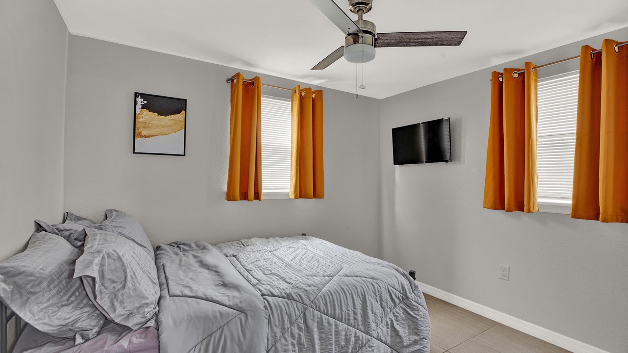 Photo of Bedroom in Crooked Lake Park