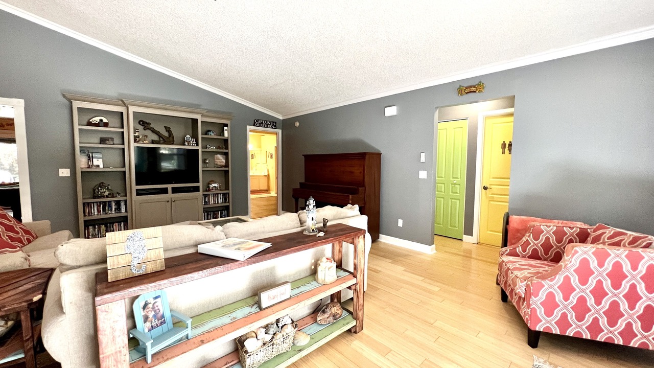 Photo of Livingroom in Fernandina Beach