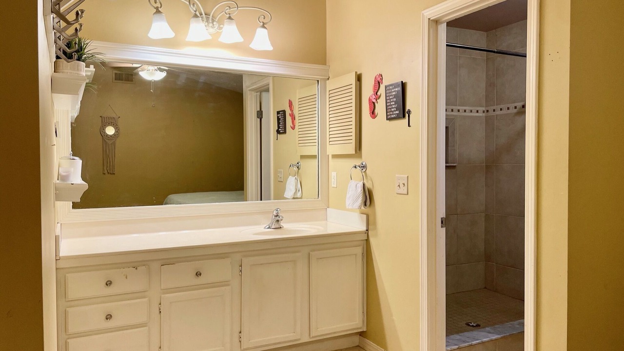 Photo of Bathroom in Fernandina Beach
