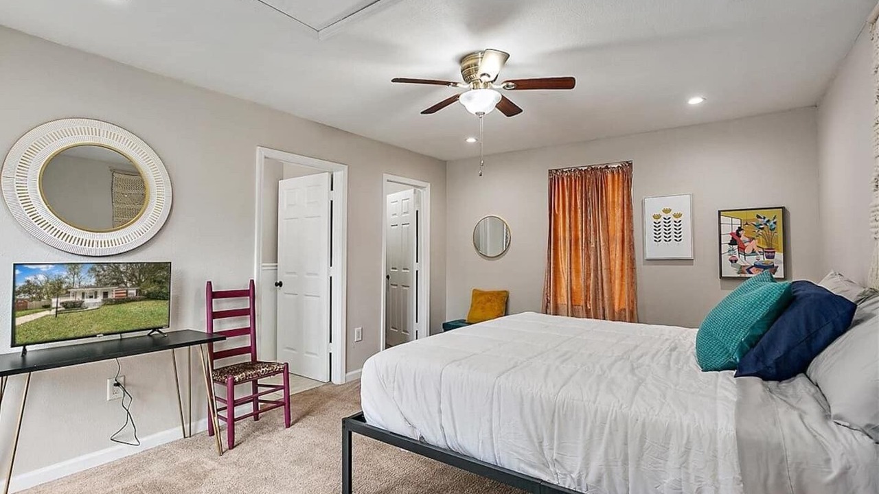Photo of Bedroom in Murray Hill