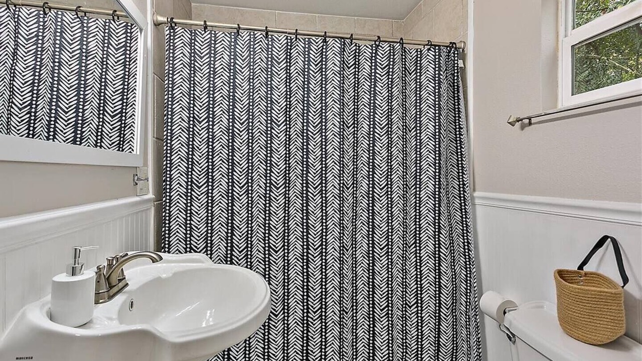 Photo of Bathroom in Murray Hill
